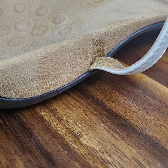 Vionic Lizbeth Sandals Women's 7 White Gold Metallic Buckle Strap - Picture 8 of 10